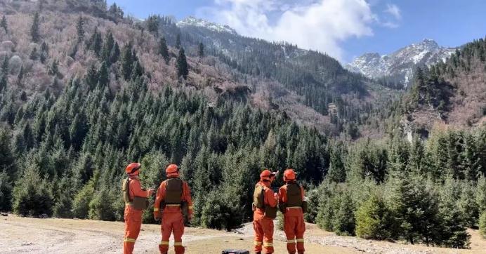 在移動(dòng)餐廳帳篷里聚會(huì)體驗(yàn)怎么樣?